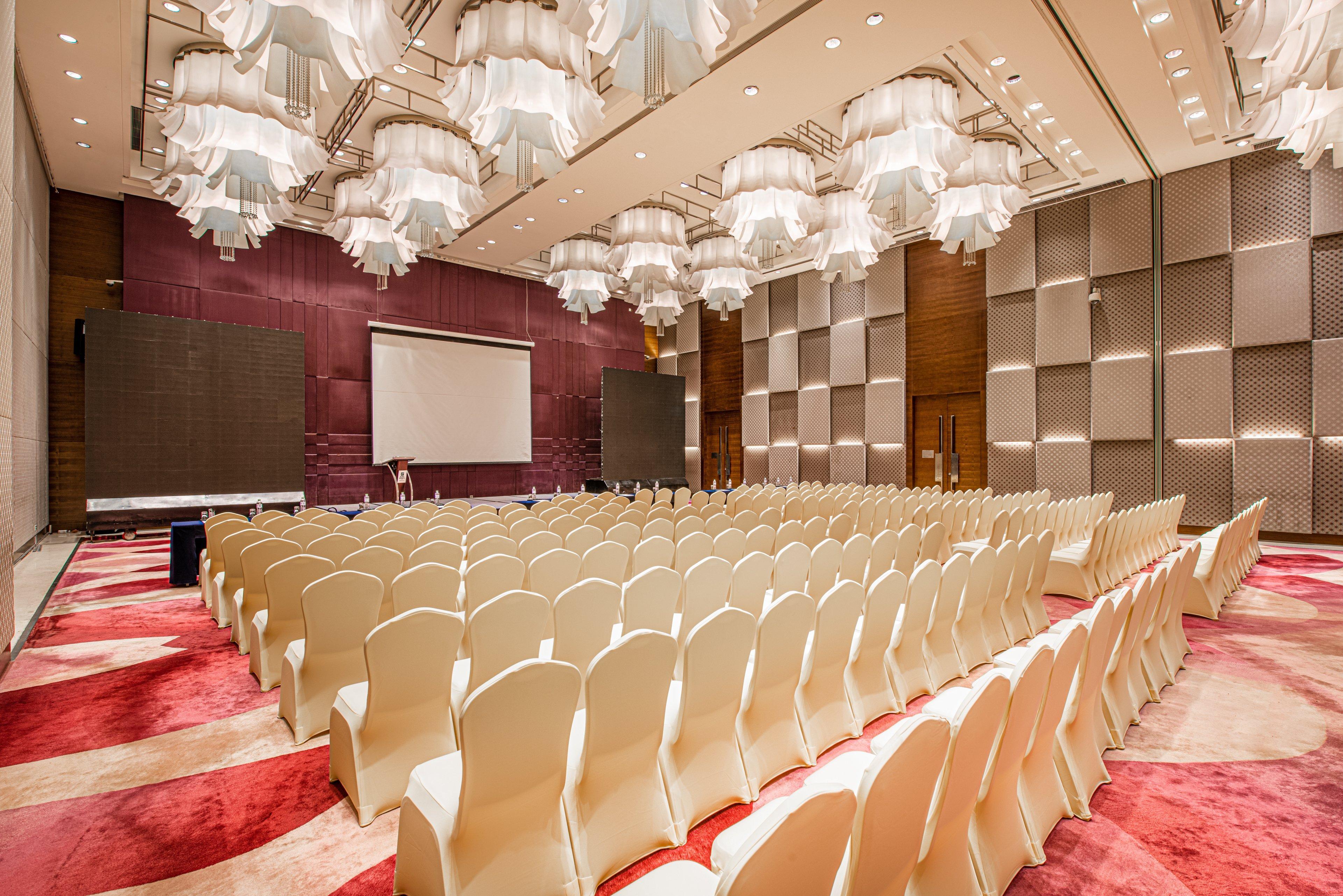 Holiday Inn Qingdao City Center By Ihg - May 4Th Square Exterior photo