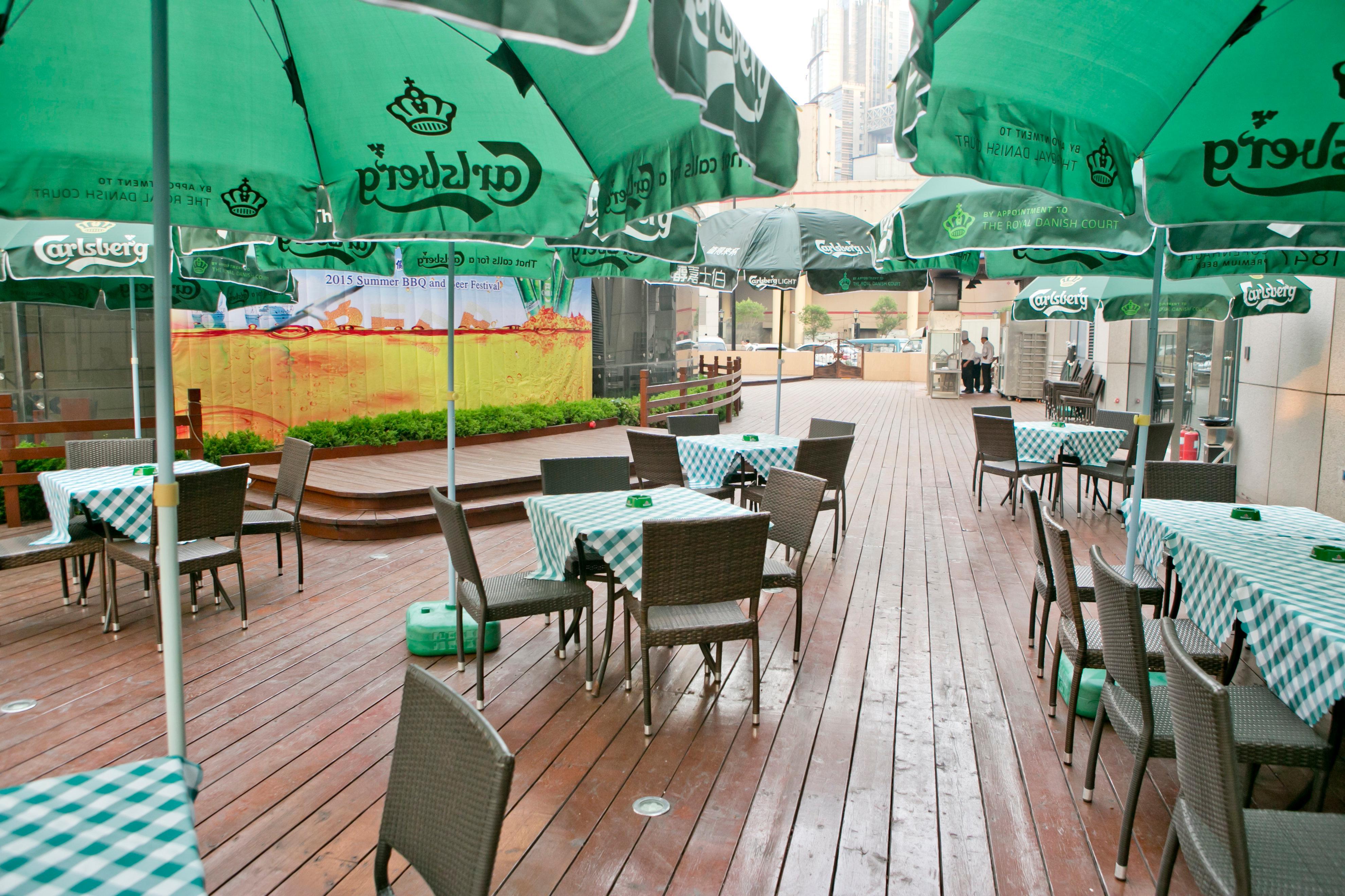 Holiday Inn Qingdao City Center By Ihg - May 4Th Square Exterior photo