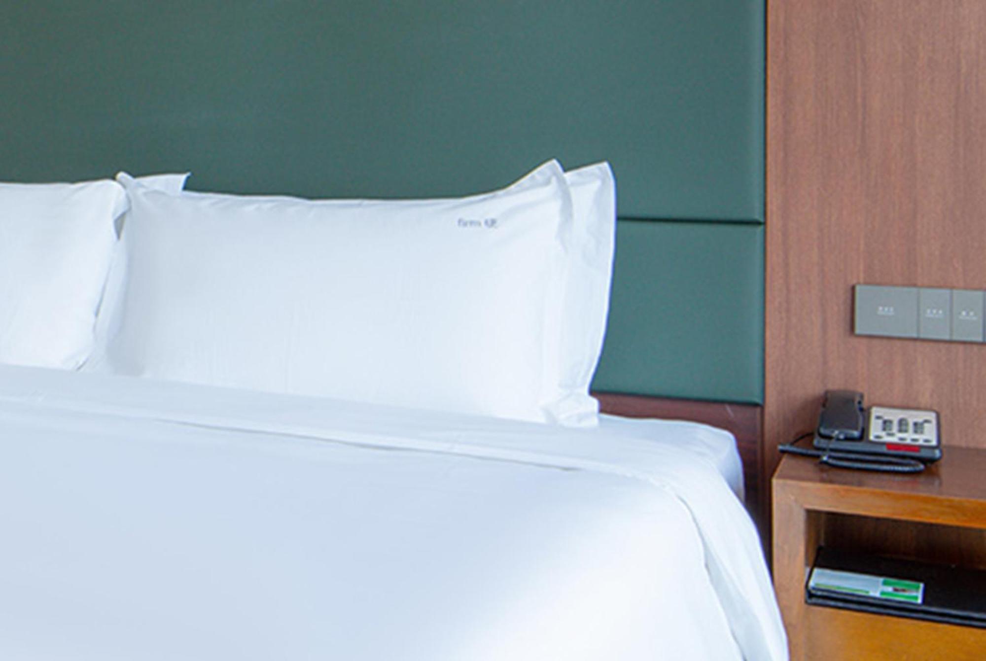 Holiday Inn Qingdao City Center By Ihg - May 4Th Square Exterior photo
