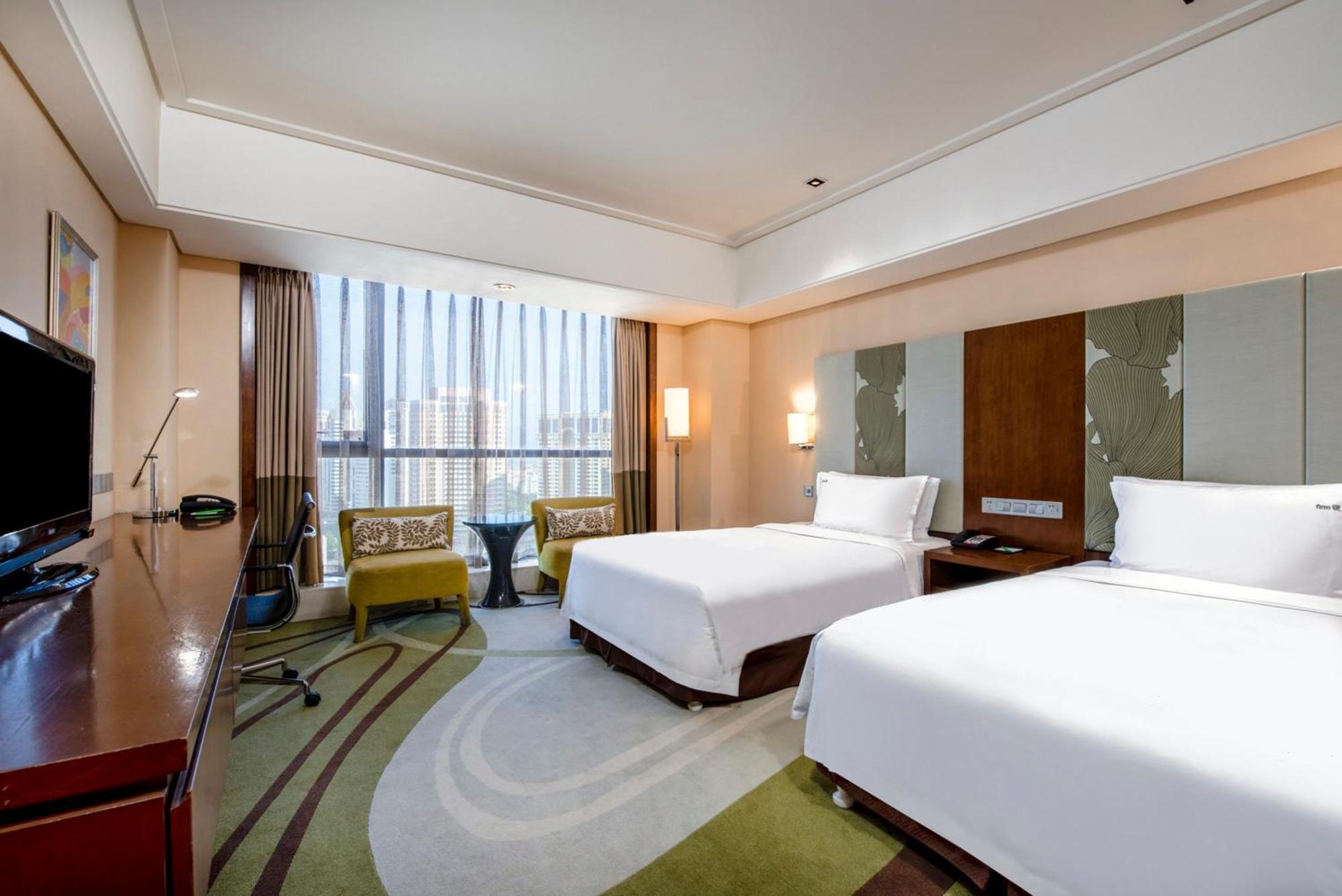 Holiday Inn Qingdao City Center By Ihg - May 4Th Square Exterior photo